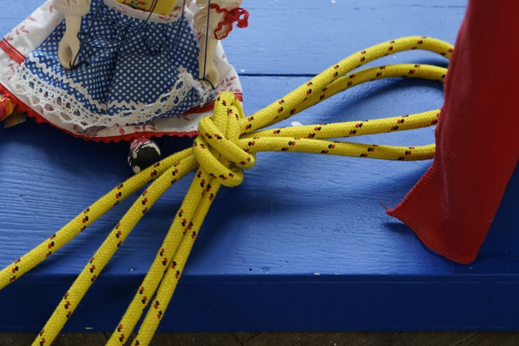 Jindra Žáková: Ties